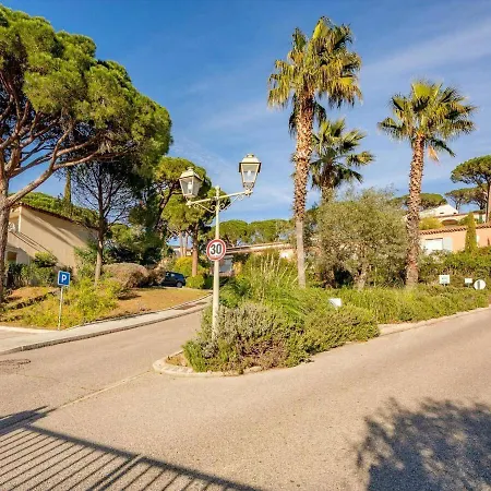 Coup De Coeur Elegant T2 Classe 3 Etoiles Avec Piscine Proche Et