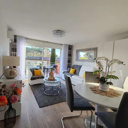 Apartment Ste Maxime Park Coup De Coeur Pour Elegant T2 Avec Piscine Proche Centre-ville Et *