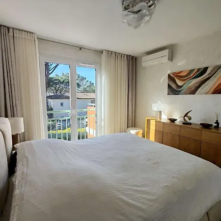 Coup De Coeur Elegant T2 Classe 3 Etoiles Avec Piscine Proche Et Apartment