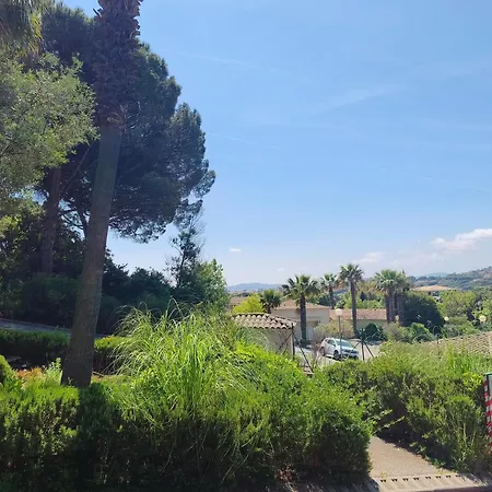 Daire Ste Maxime Park Coup De Coeur Pour Elegant T2 Avec Piscine Proche Centre-ville Et Sainte-Maxime